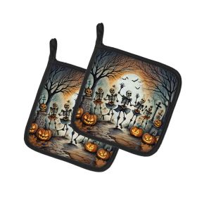 Dancing Skeletons Spooky Halloween Pair of Pot Holders Kitchen Heat Resistant Pot Holders Sets Oven Hot Pads for Cooking Baking BBQ, 7 1/2 x 7 1/ (Default: Default)